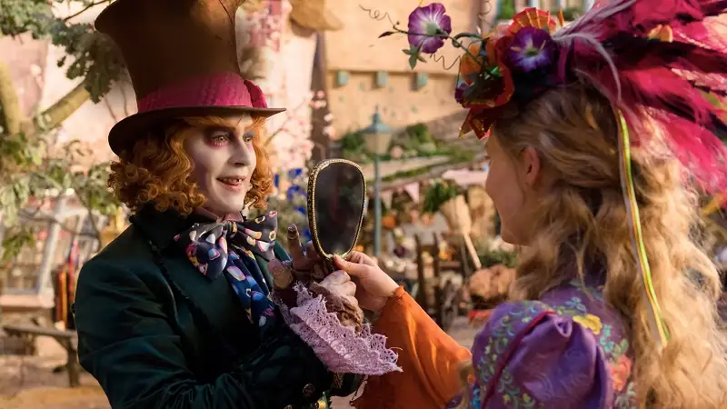 Alice Through the Looking Glass Screenshot 1