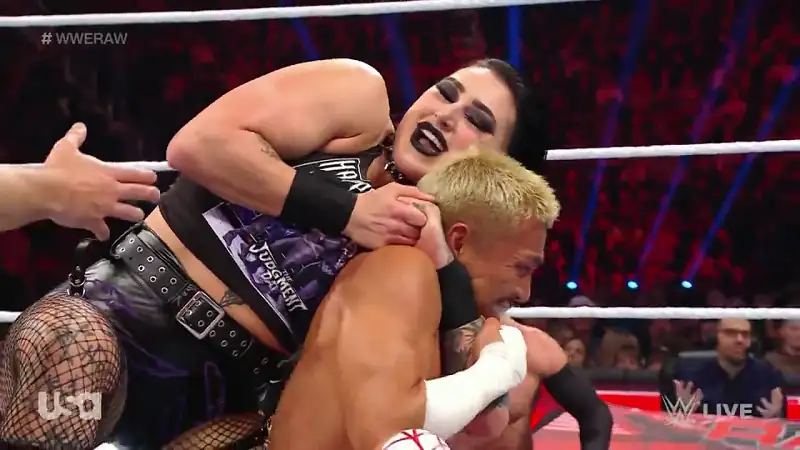 WWE Monday Night Raw – 19th December Screenshot 2 WWE Monday Night Raw – 19th December Screenshot 2