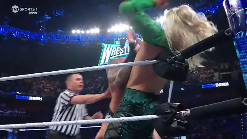 WWE Friday Night SmackDown (29th March – Screenshot 2