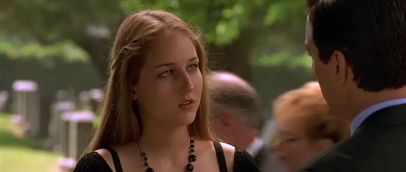 The Glass House Screenshot 1