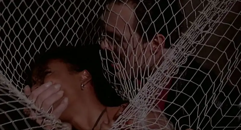 Embrace of the Vampire Screenshot 3