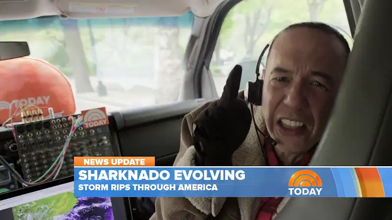 Sharknado 4: The 4th Awakens Screenshot 2
