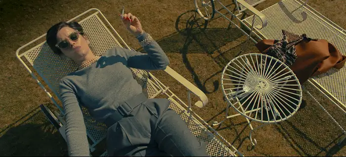 A Very British Scandal Screenshot 3