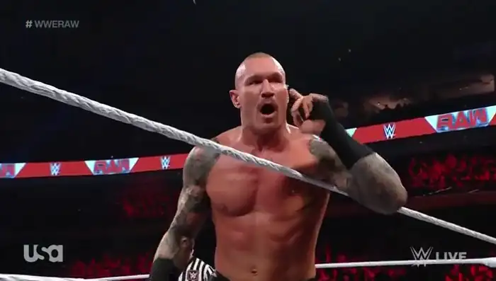 WWE Monday Night Raw [18 April] Screenshot 3