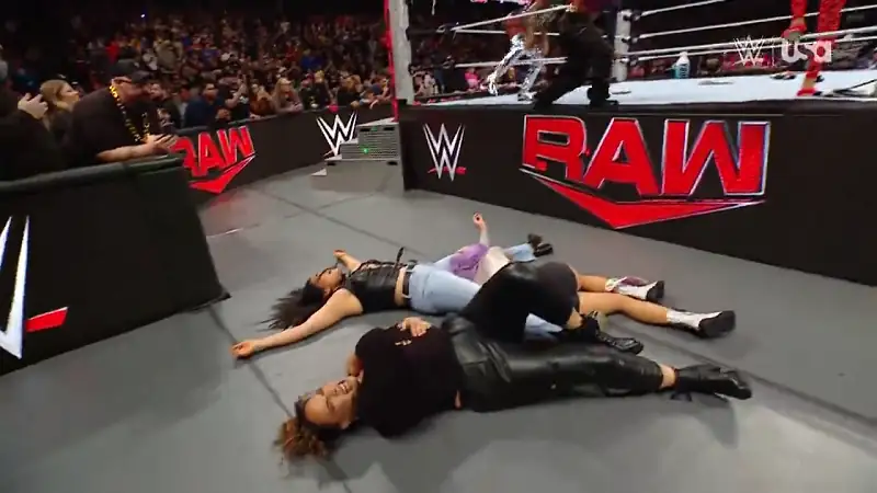 WWE Monday Night Raw – 18th November Screenshot 1 WWE Monday Night Raw – 18th November Screenshot 1