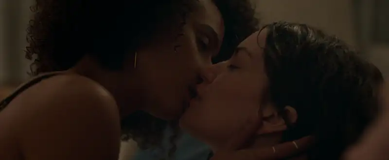 Holly Slept Over Screenshot 3