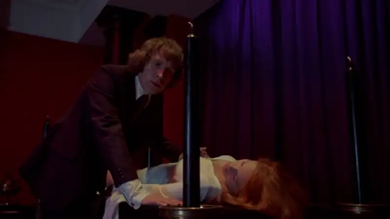 The Satanic Rites of Dracula Screenshot 6