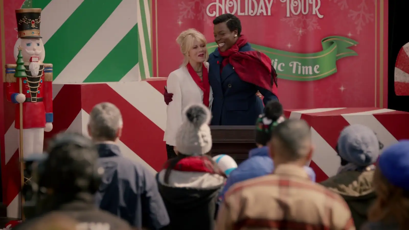Ms Christmas Comes To Town Screenshot 3