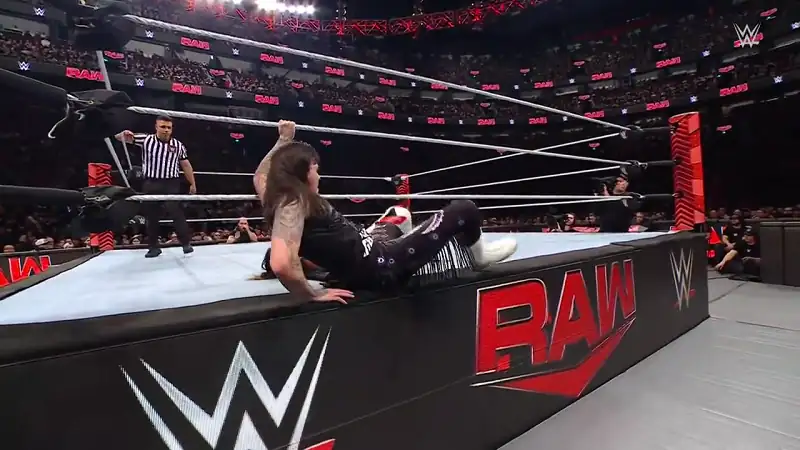 WWE Monday Night Raw – 15th April Screenshot 5