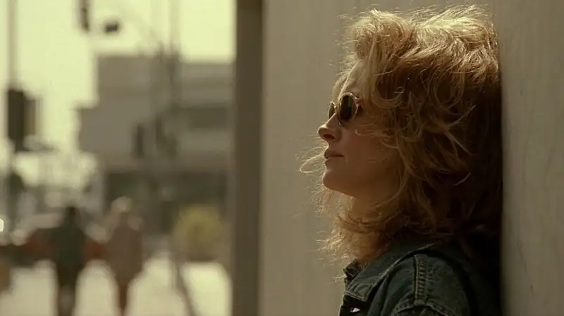Erin Brockovich Screenshot 3