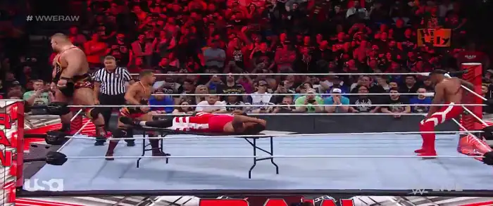 WWE Monday Night Raw 4 April Screenshot 4