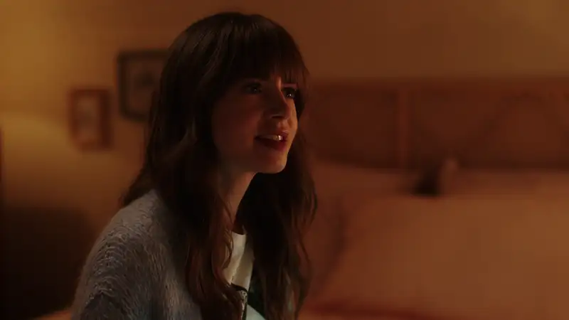 Emily in Paris Screenshot 2