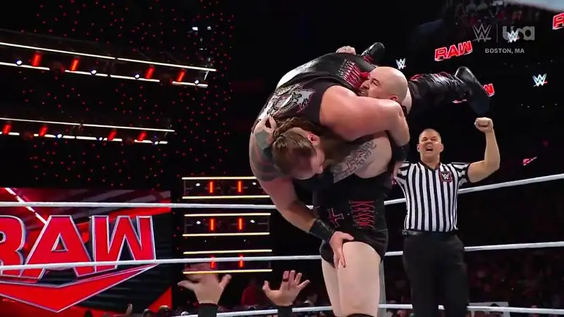 WWE Monday Night Raw – 16th December Screenshot 3 WWE Monday Night Raw – 16th December Screenshot 3