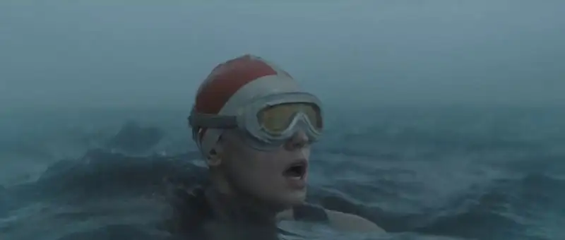 Young Woman and the Sea Screenshot 6