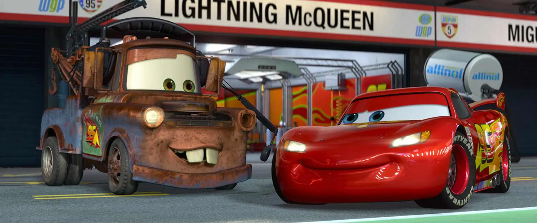 Cars 2 Screenshot 2