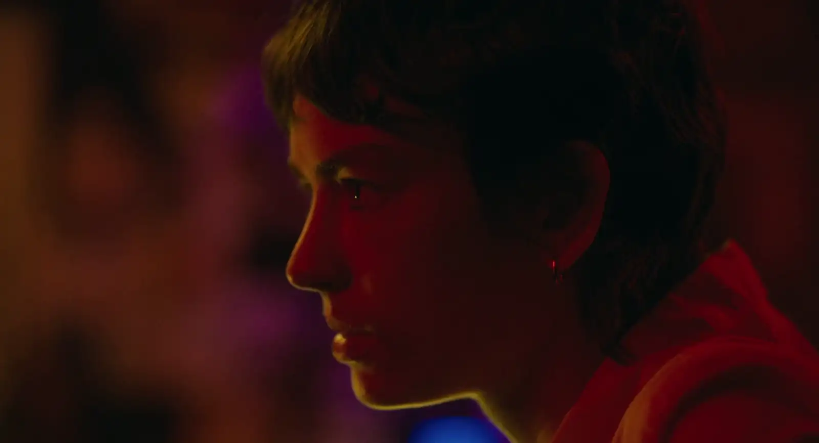 I Saw The Tv Glow Screenshot 2