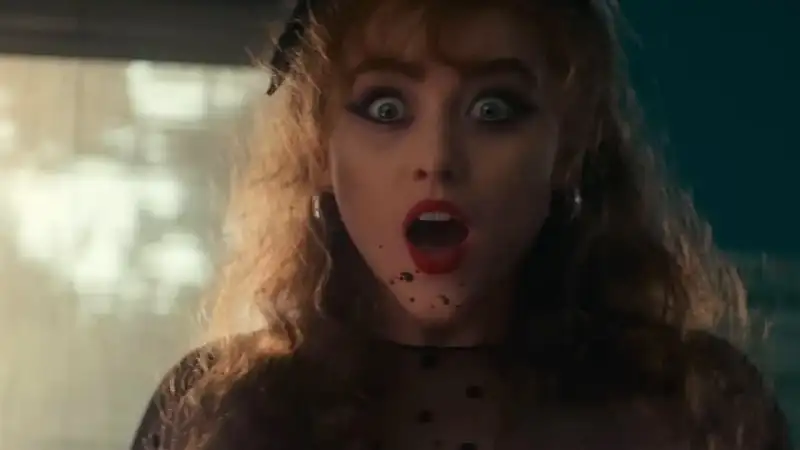 Lisa Frankenstein Screenshot 2