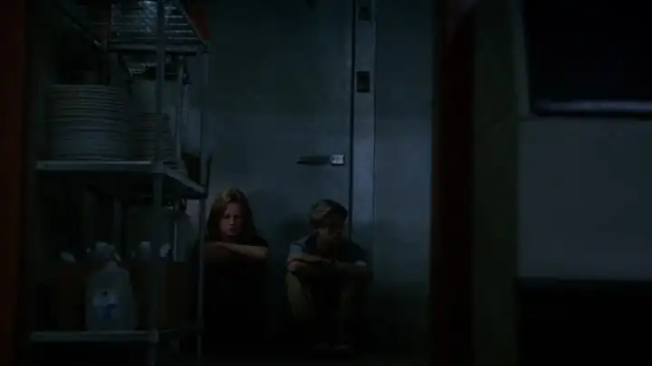 Under the Dome Screenshot 4