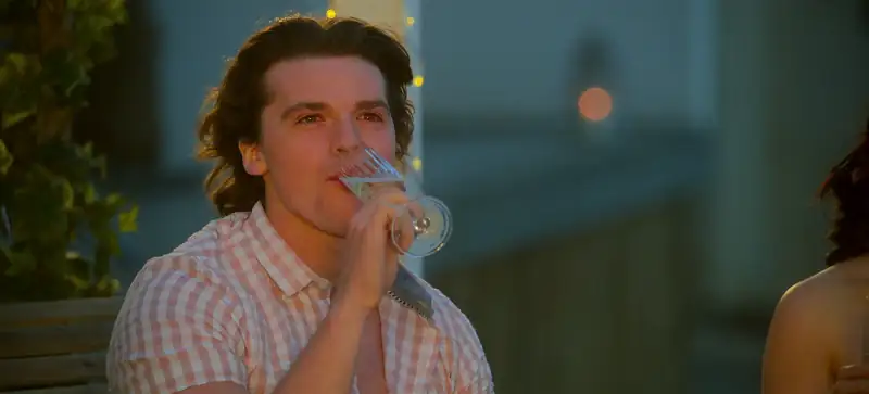 The Kissing Booth 3 Screenshot 2