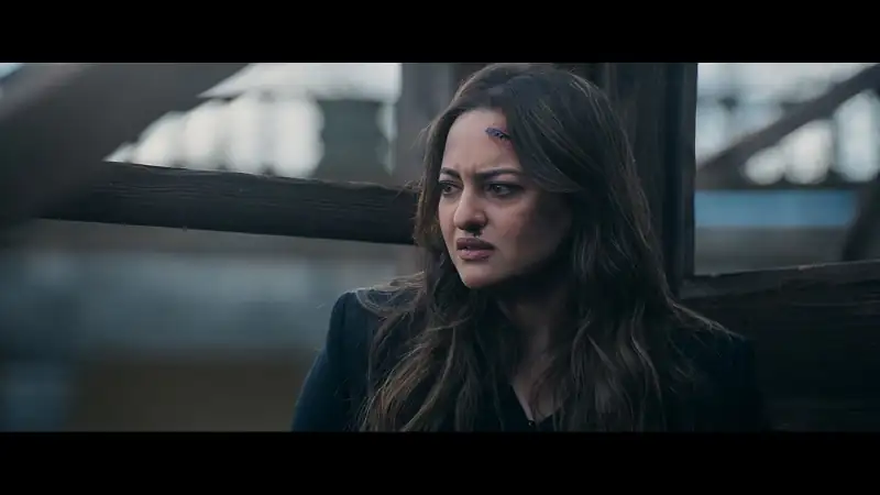 Bade Miyan Chote Miyan Screenshot 5