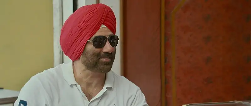 Yamla Pagla Deewana Screenshot 2