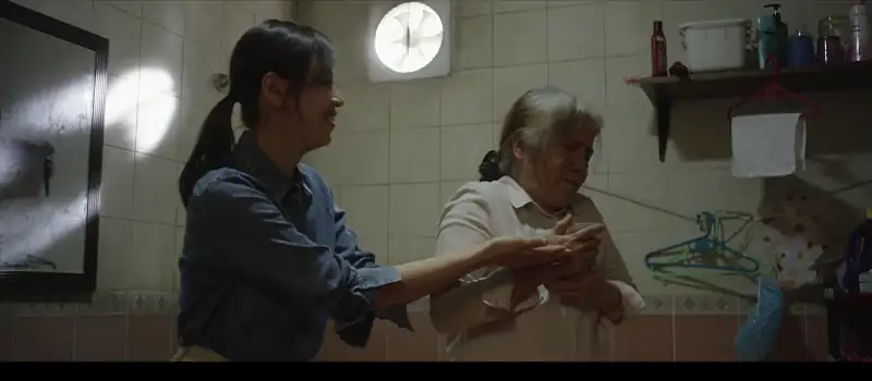 She Knows Everything Screenshot 4 She Knows Everything Screenshot 4