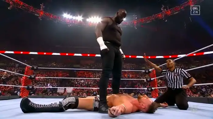 WWE Monday Night Raw 28 February Screenshot 3