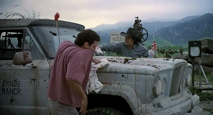 Tremors 2: Aftershocks Screenshot 2
