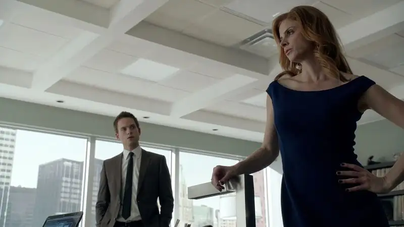 Suits Screenshot 2