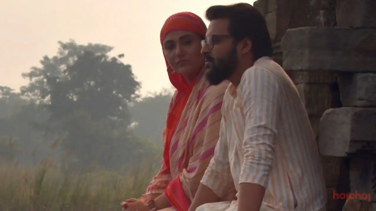 Charitraheen Screenshot 1